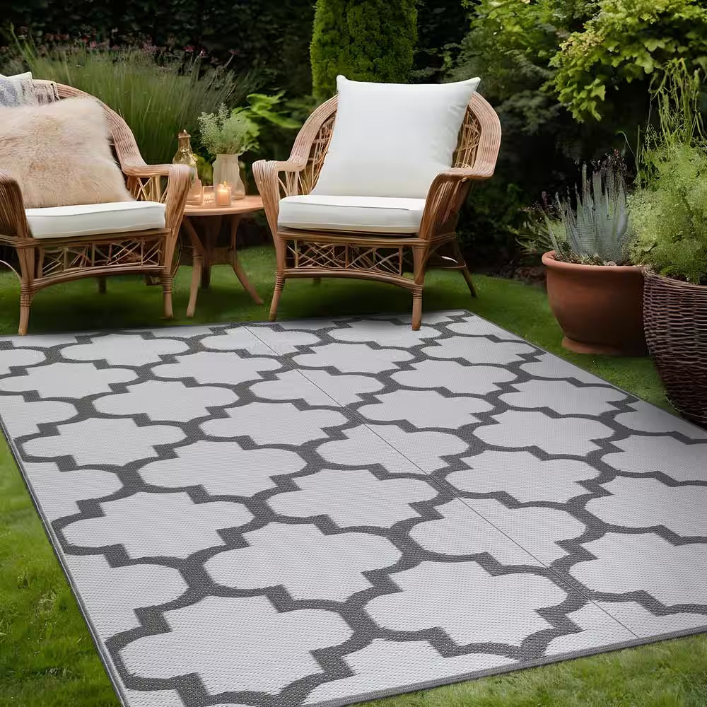 6 X 9 Grey White Lightweight Moroccan Trellis Reversible Plastic Indoor Outdoor Area Rug