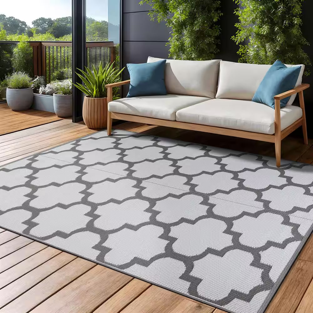 6 X 9 Grey White Lightweight Moroccan Trellis Reversible Plastic Indoor Outdoor Area Rug